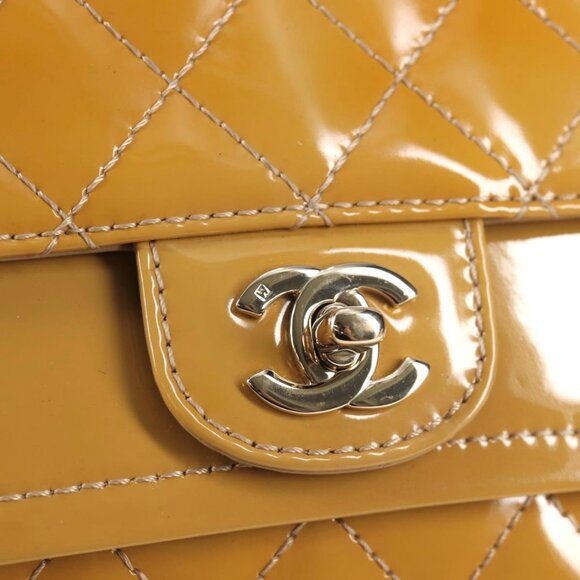 CHANEL Matelasse Chain Shoulder Bag - Picture 12 of 16